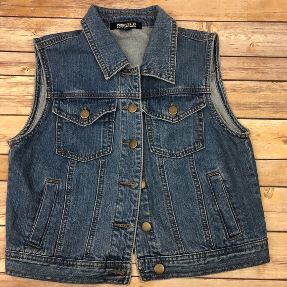Forever 21 Jackets & Blazers - ⬇️$20 Forever 21 Premium Denim Vest, Medium.  T38